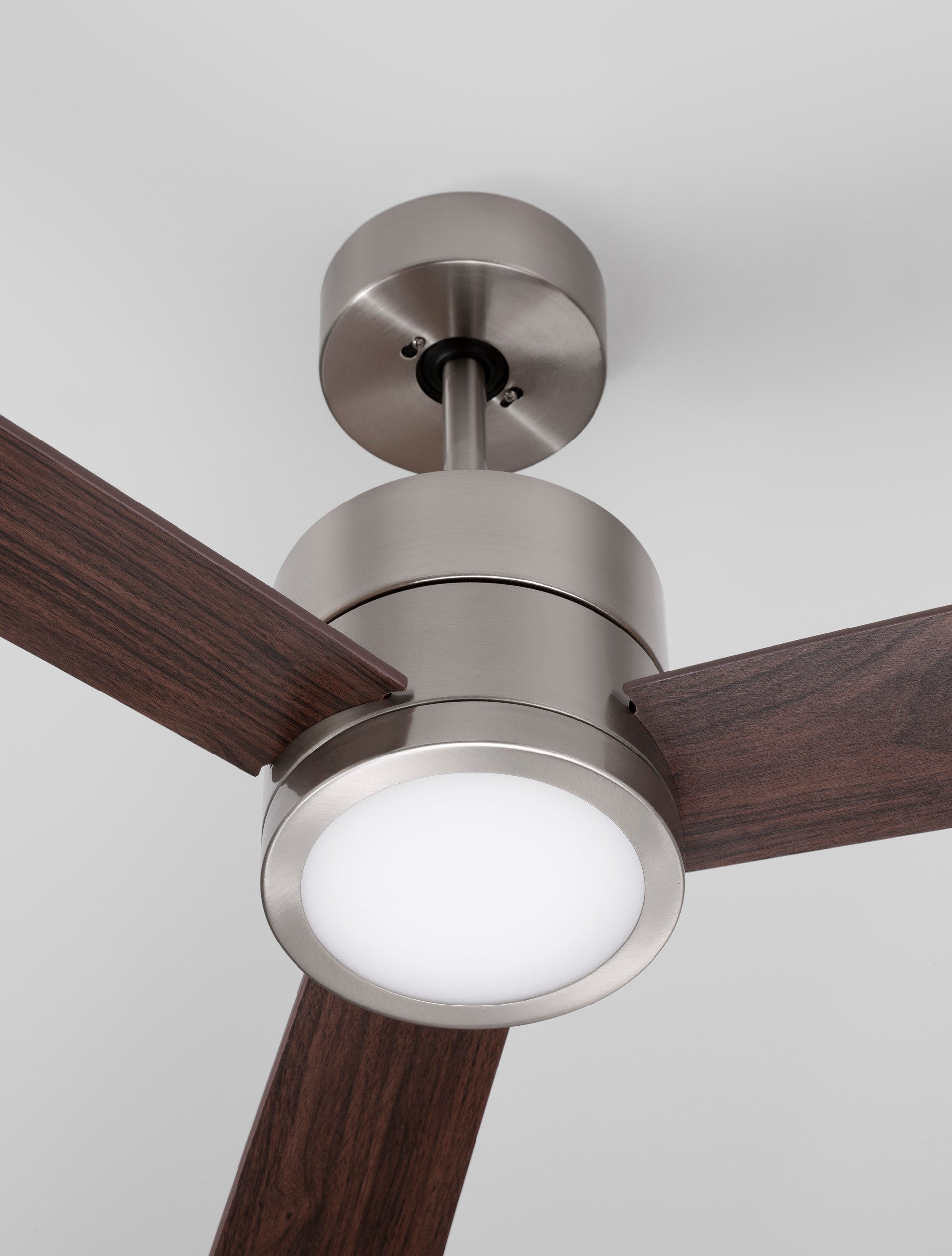 Висящо осветително тяло (пендел) AXEL 38W Неръждаема алуминий с тиково и орех вентилатор Ø137 H38см