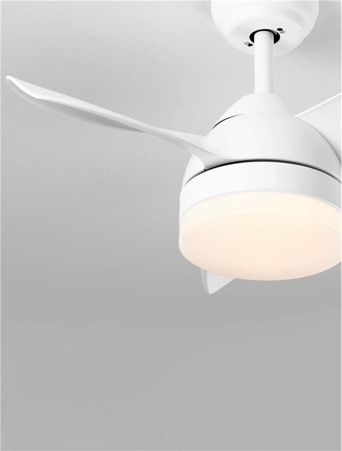 Висящо осветително тяло (пендел) NERINA 18W LED Матово бял метал и ABS, бели перки