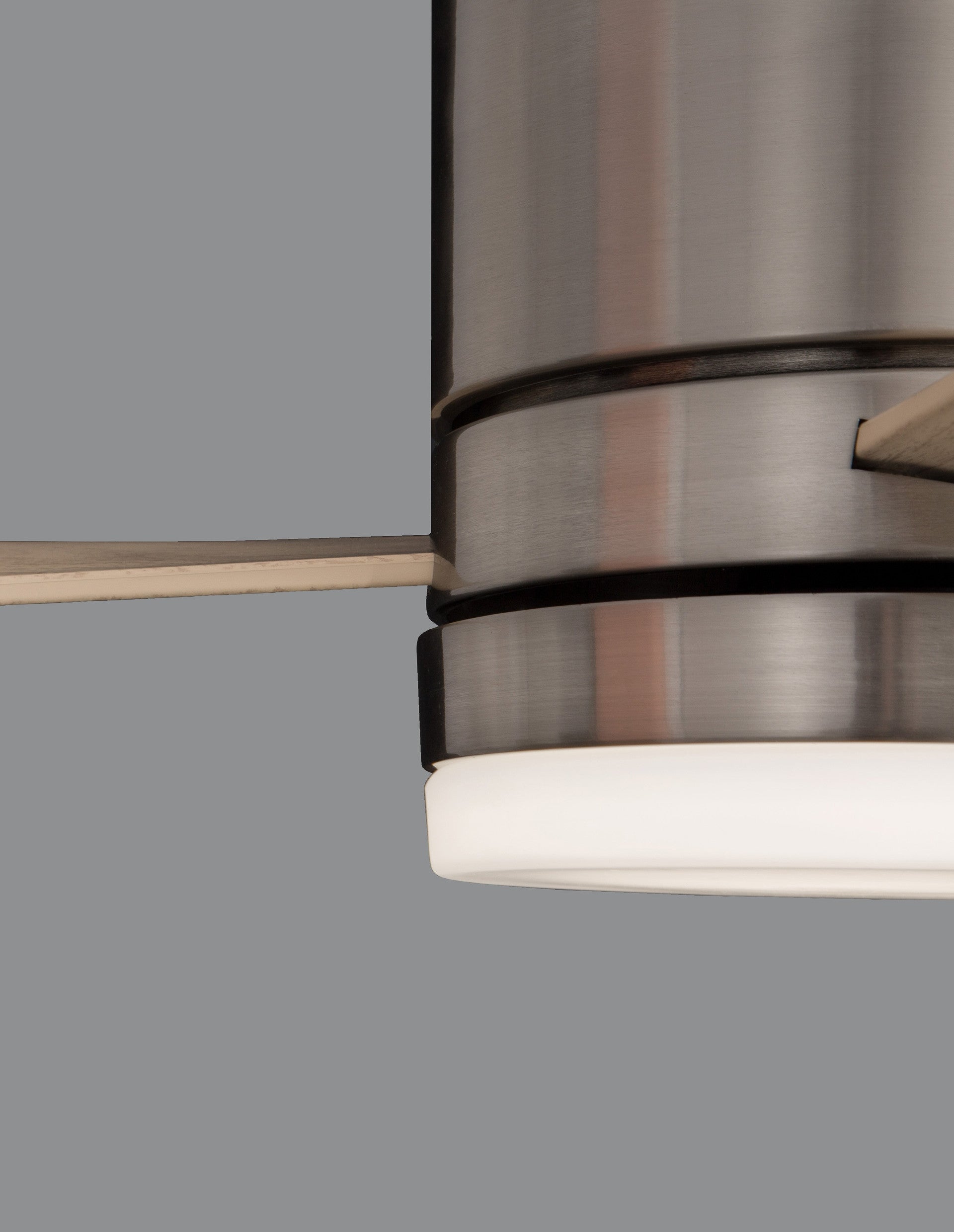 Плафон SATIN 35W Тъмен антрацит стомана и стъкло вентилатор Ø132 H25см