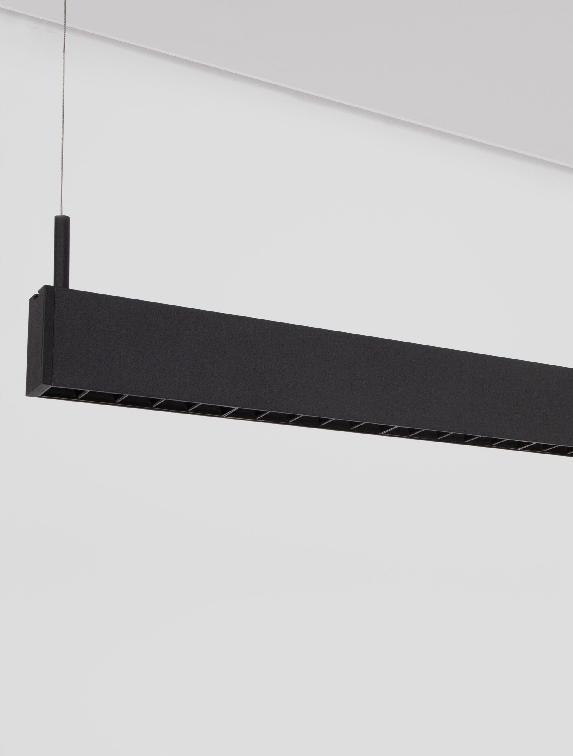LINA Office LED 40W 3000K Черен IP20 Техническо осветление L1207 W35 H70mm