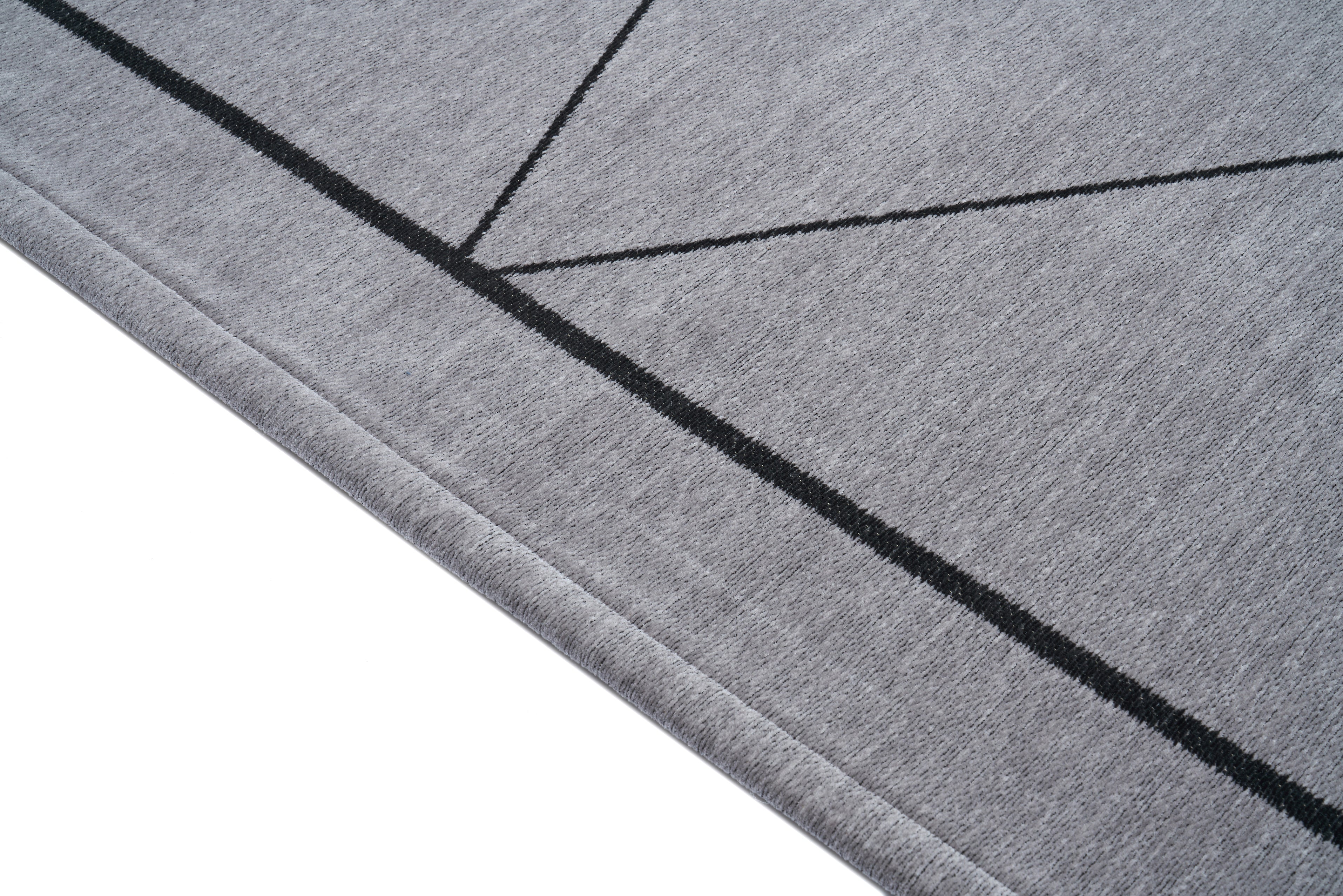 Linea Gray - alternate view