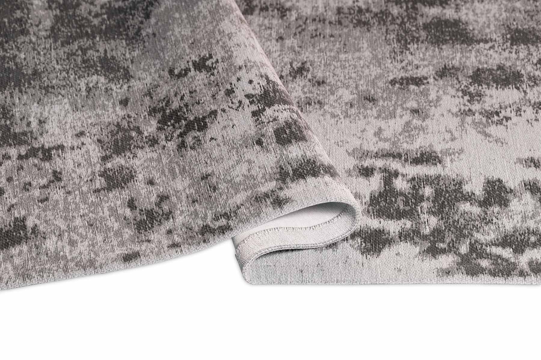 Lyon Grey