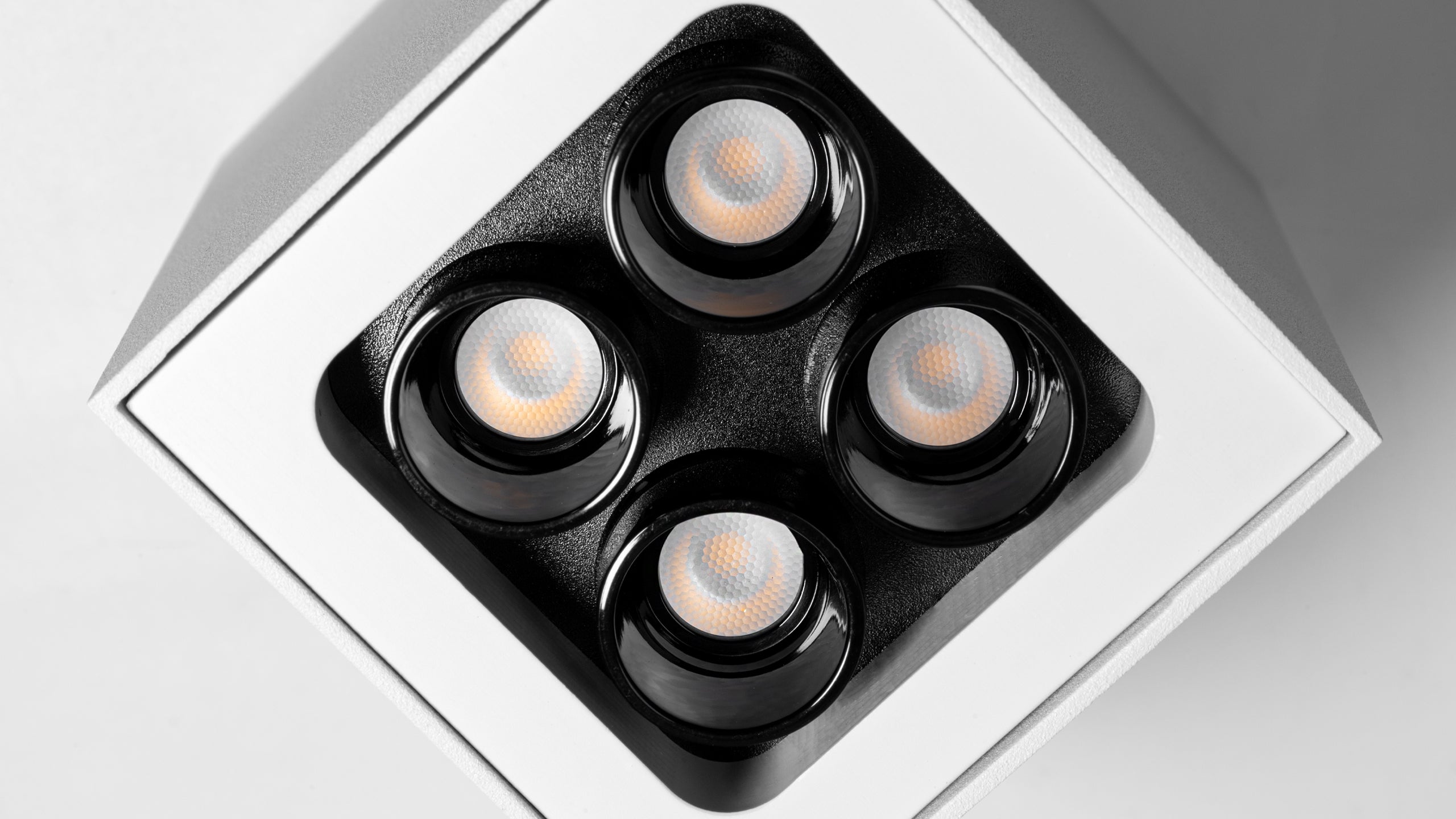 LED луна за открит монтаж Clamp Cube | Квадратна | 8W | 3000K
