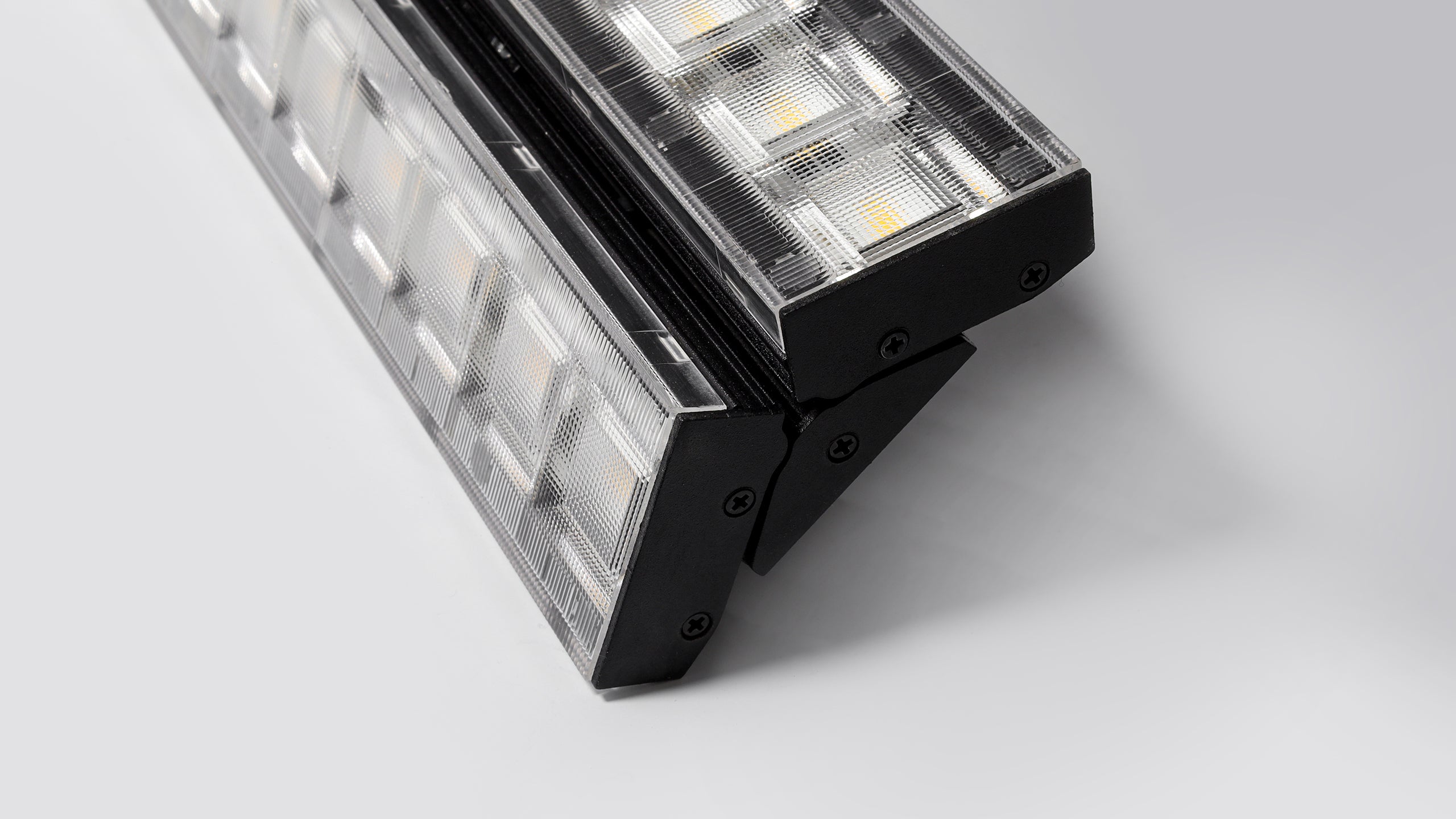 Линейно LED тяло Sector Double AJ | За релсова шина | 4000K | 78W