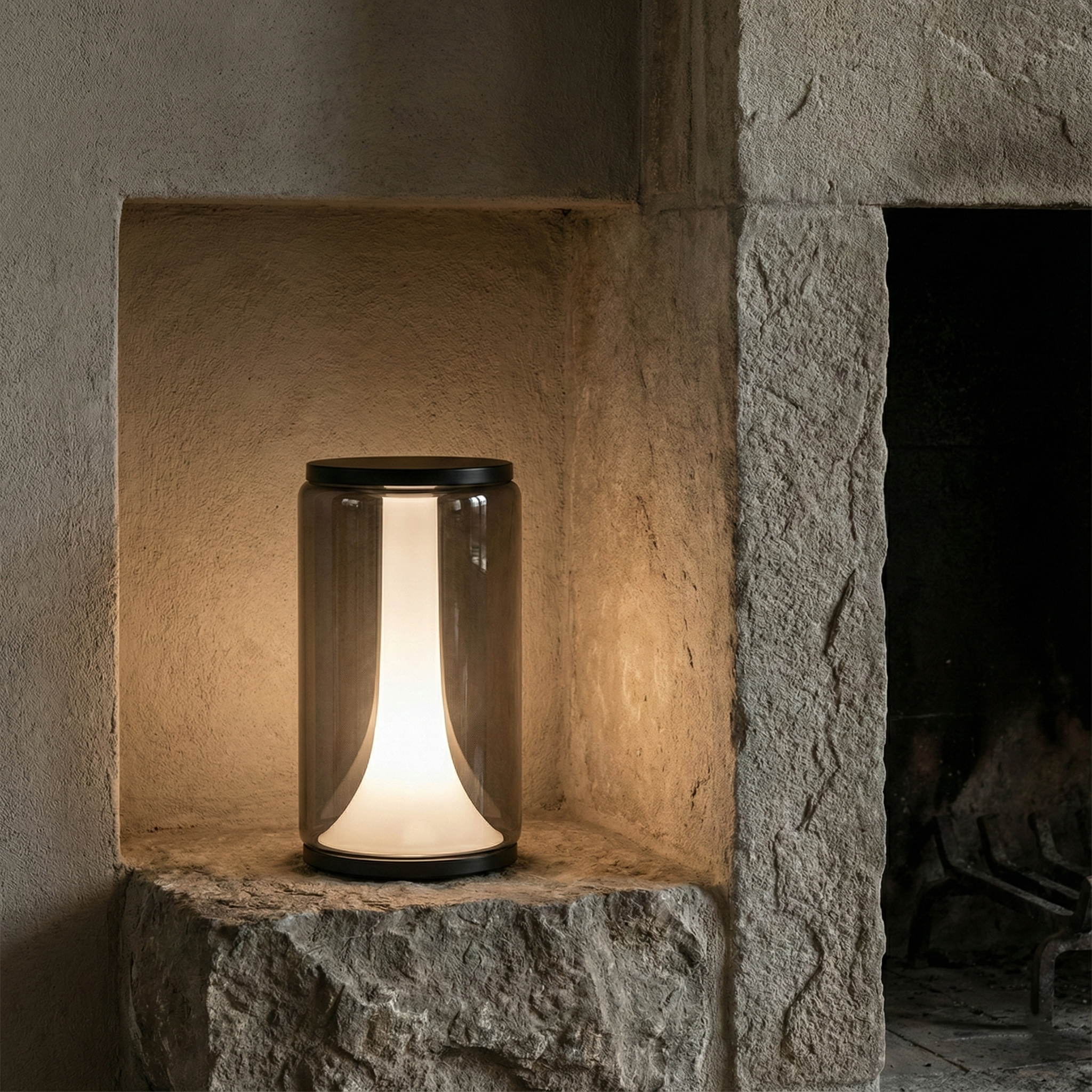 Настолна LED лампа Vivente | Цилиндрично стъкло | 15W | 3000K