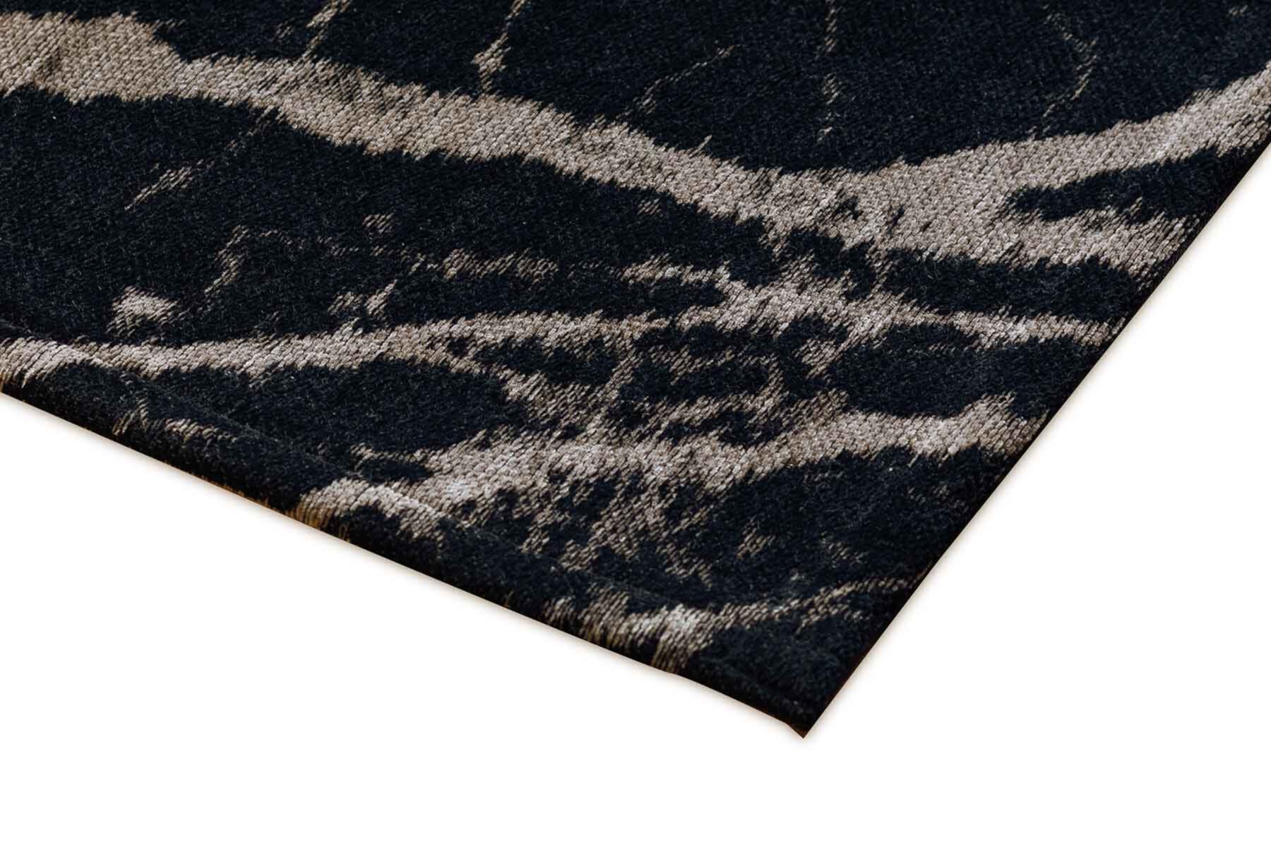 Pietra Black Honey