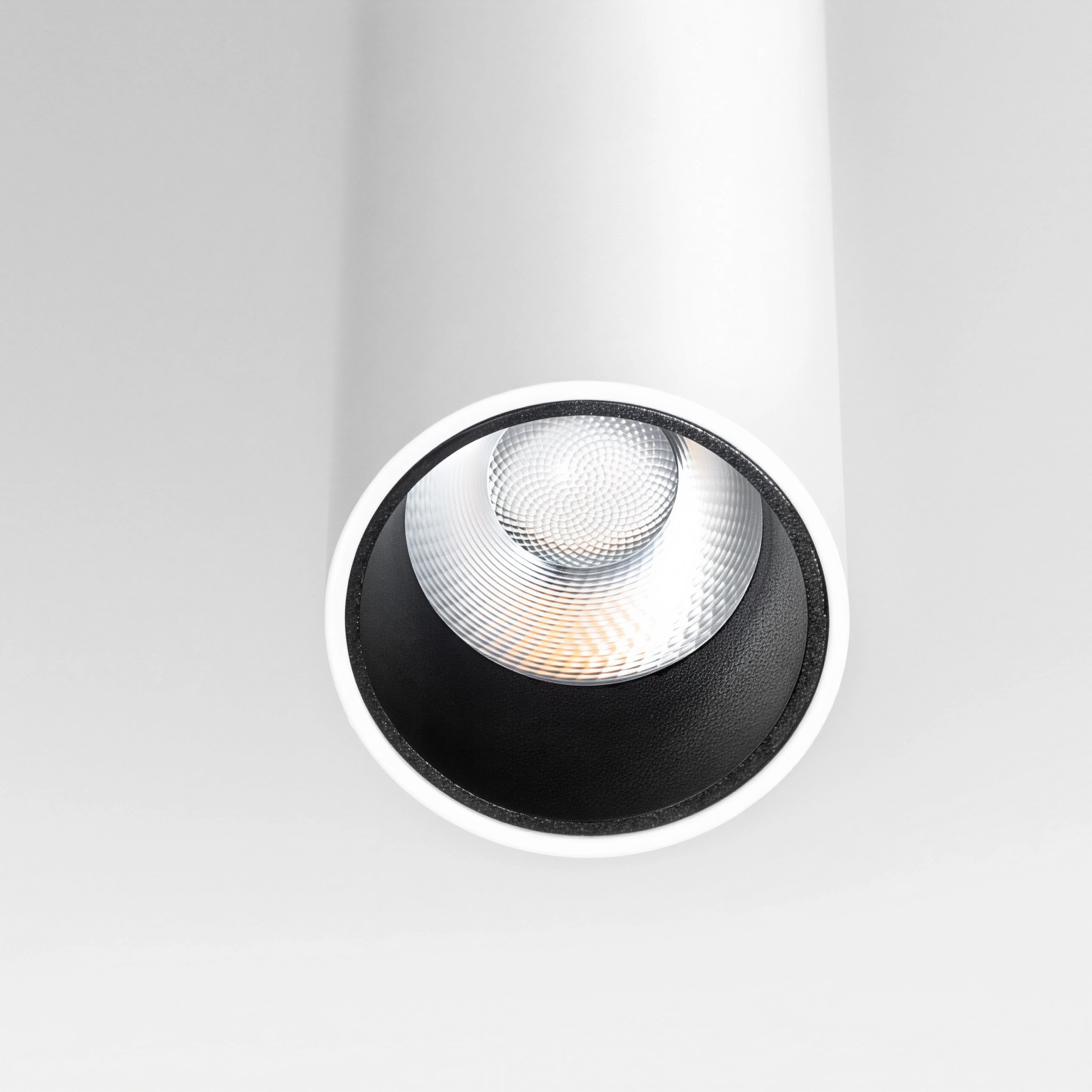 Цилиндричен LED пендел Emo | 60cm | 3000K | 7 W